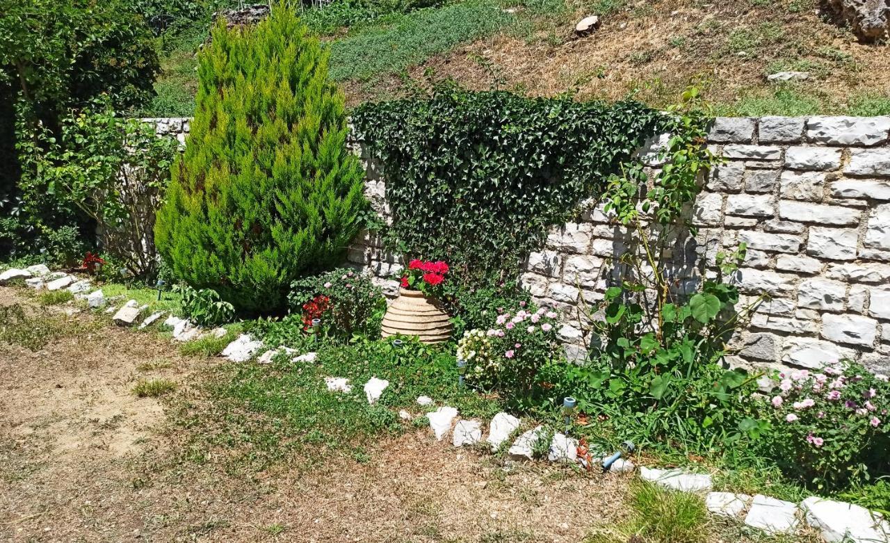 Foris House Hotel Víkos Exterior foto