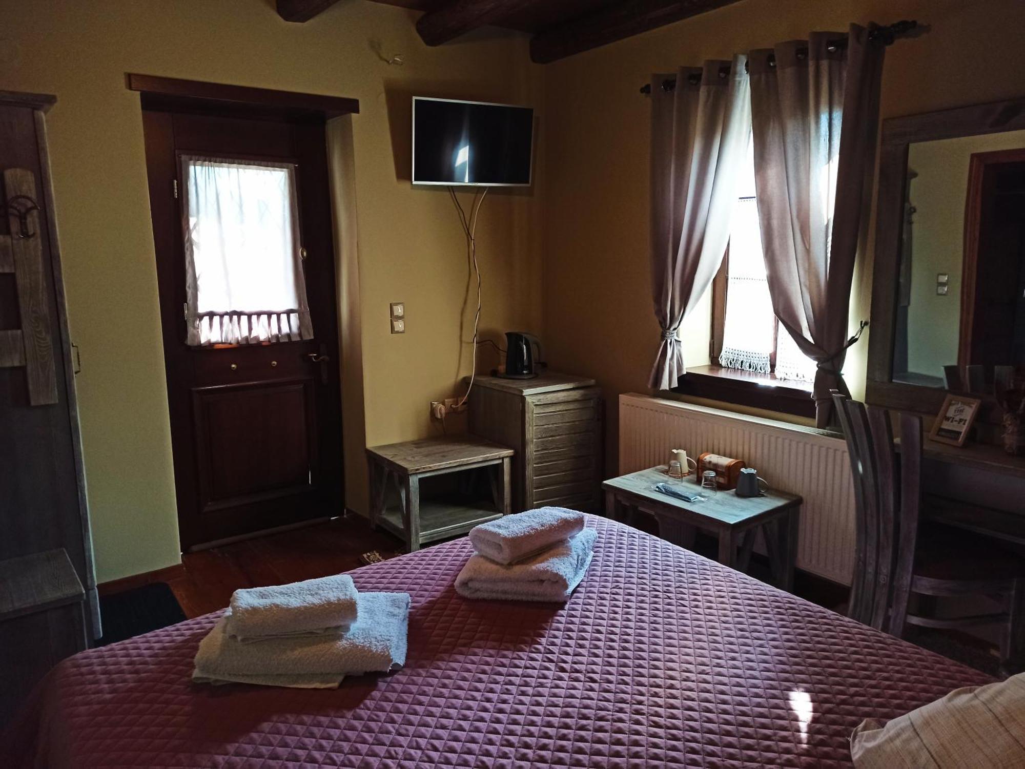Foris House Hotel Víkos Quarto foto